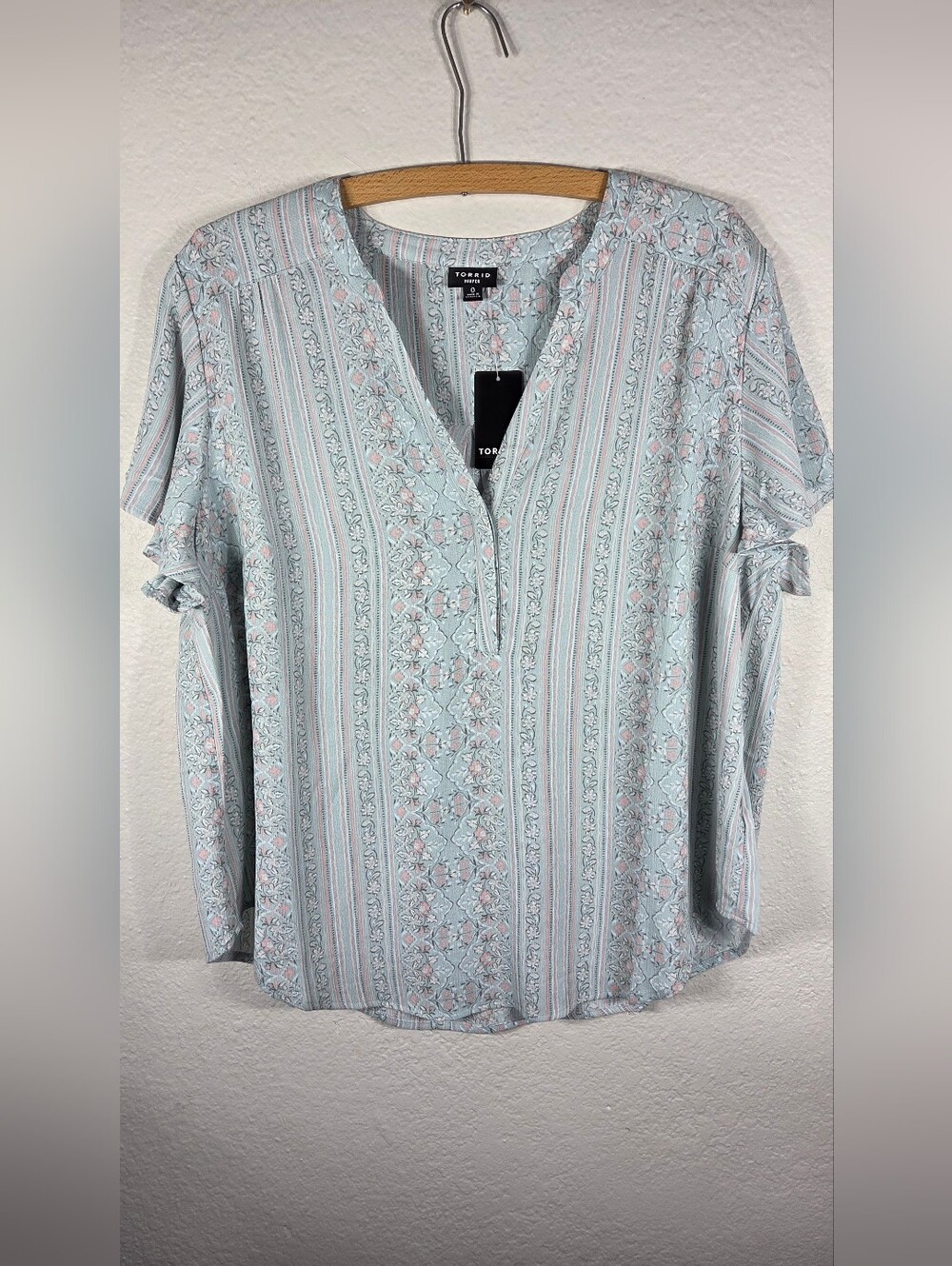 Torrid Harper Crinkle Gauze Boho Top Blouse Mint Green Size 0 Large Cap Sleeves